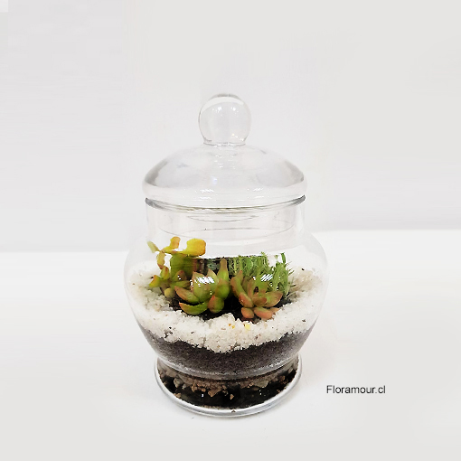 vidrio cristal en forma de azucarero con tapa 
medidas 20 x 14 cm